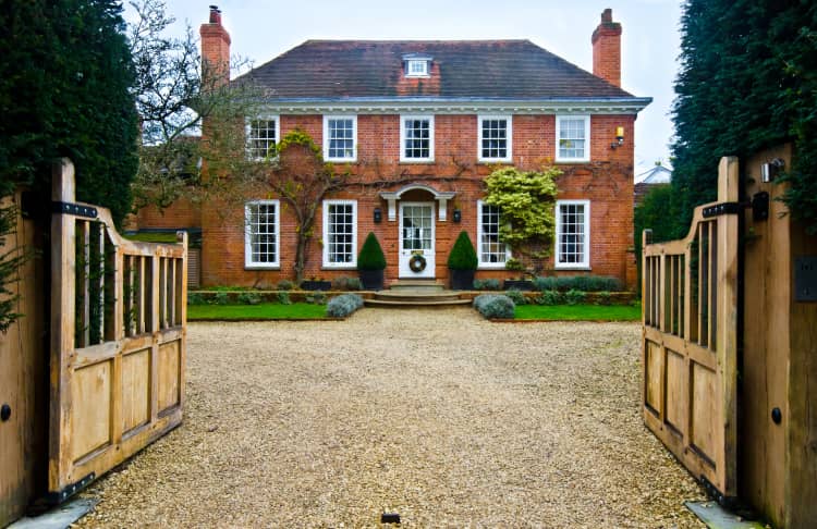 estate agents cobham surrey kt11