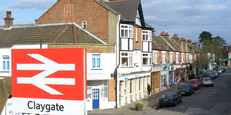 key streets and areas in Claygate for property ST