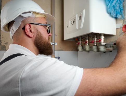 Gas